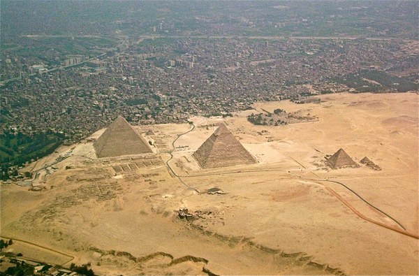 Menfi e le necropoli: da Giza a Dahshur