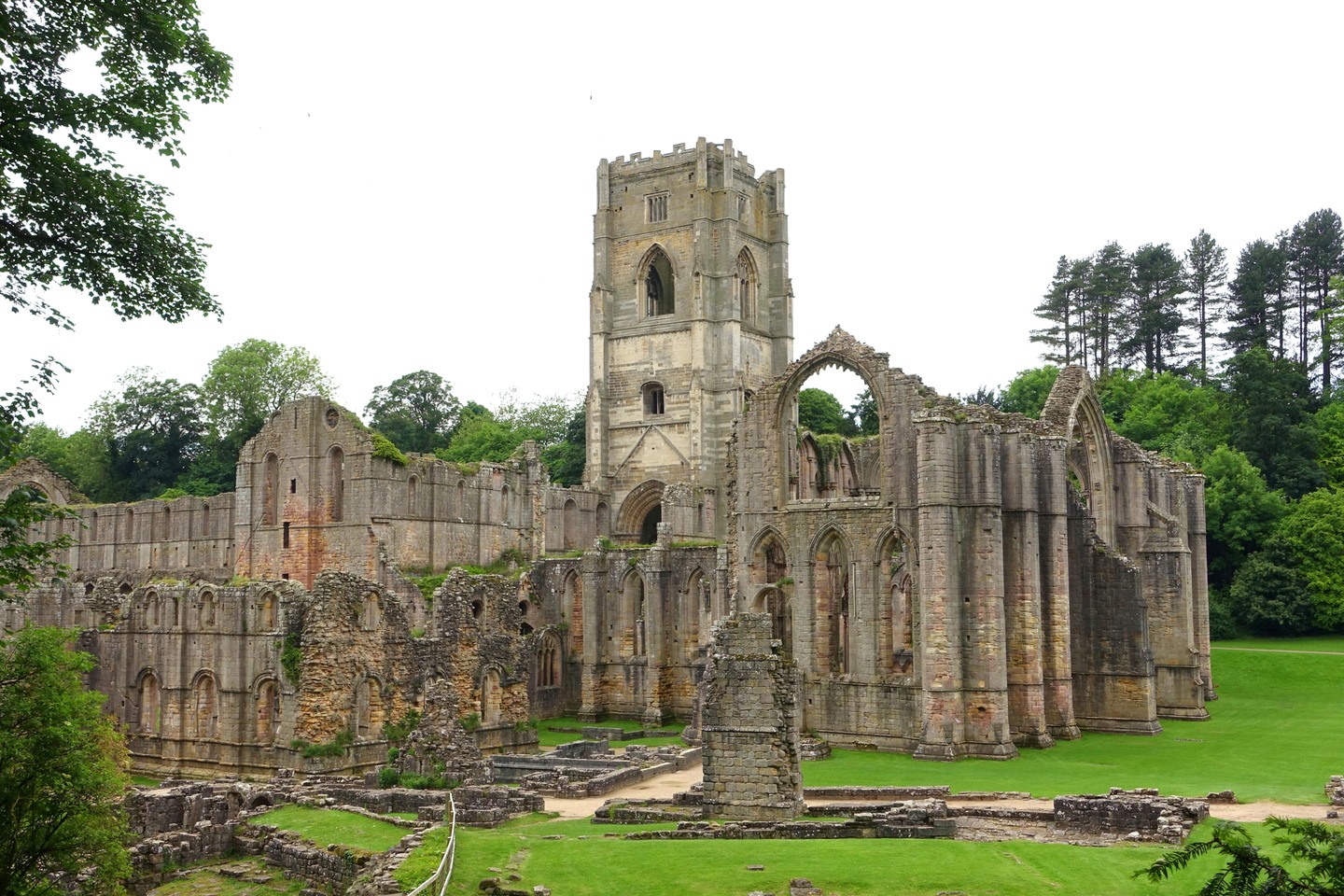 Audioguida Fountains Abbey e Studley Royal: rovine e giardino