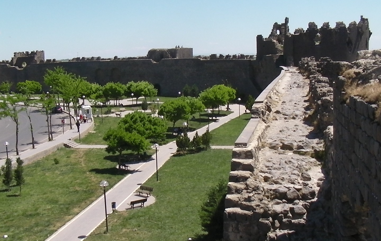 Audioguida Diyarbakir: le mura e i giardini dell Hevsel