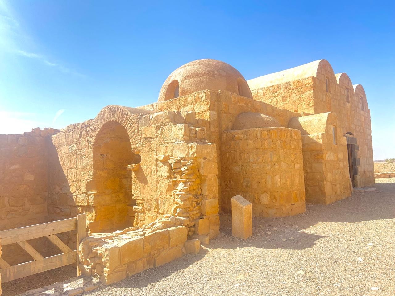 Audioguida Quseir Amra: architettura e pitture nel deserto