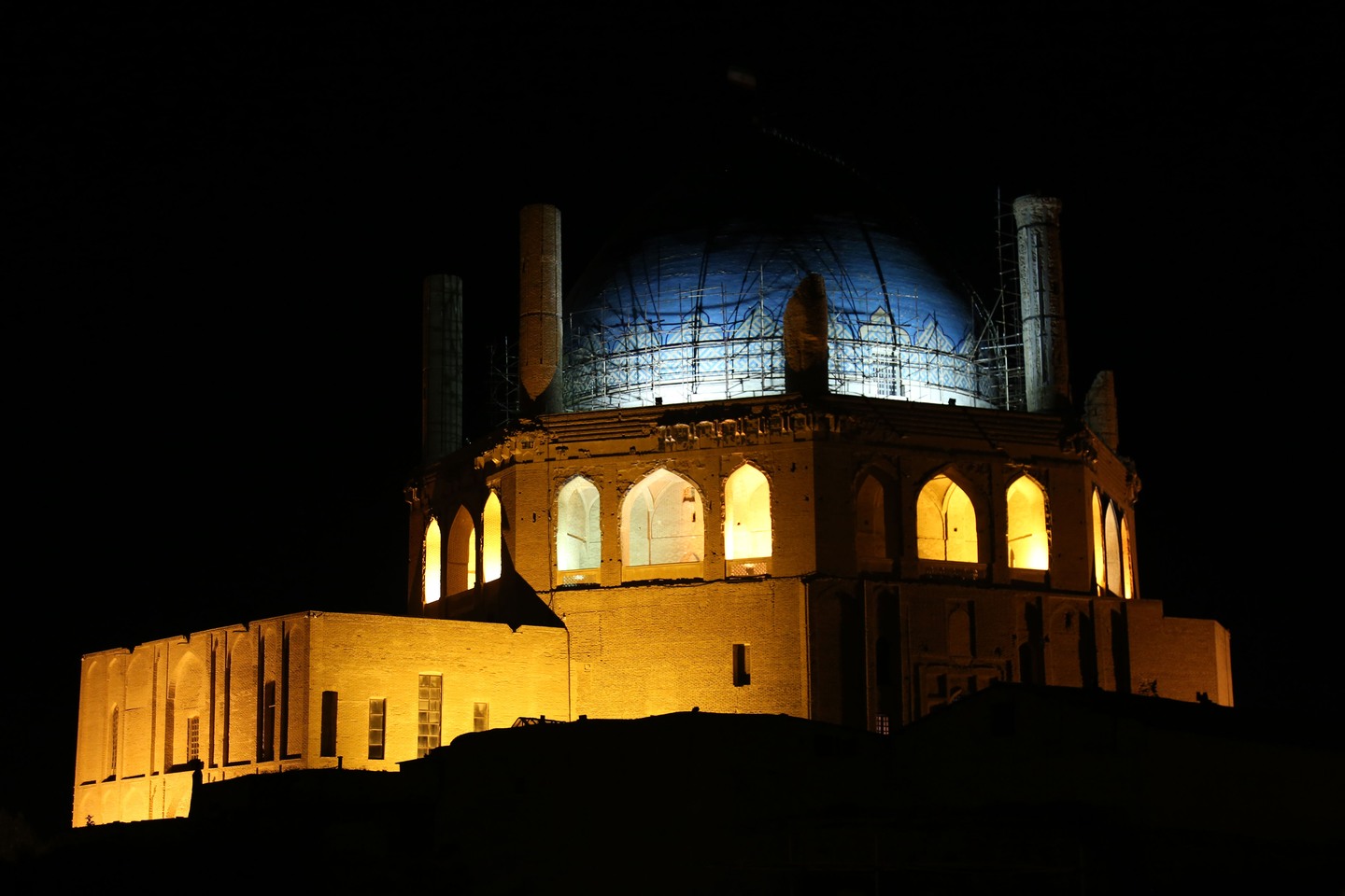 Audioguida Soltaniyeh: il mausoleo dalla cupola azzurra